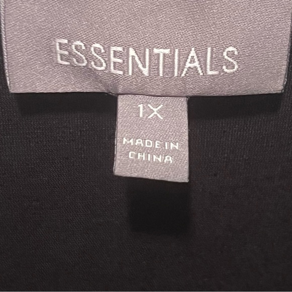 Essentials Womens 1X Black Lace V-Neck Bling Poncho Top - Picture 2 of 9